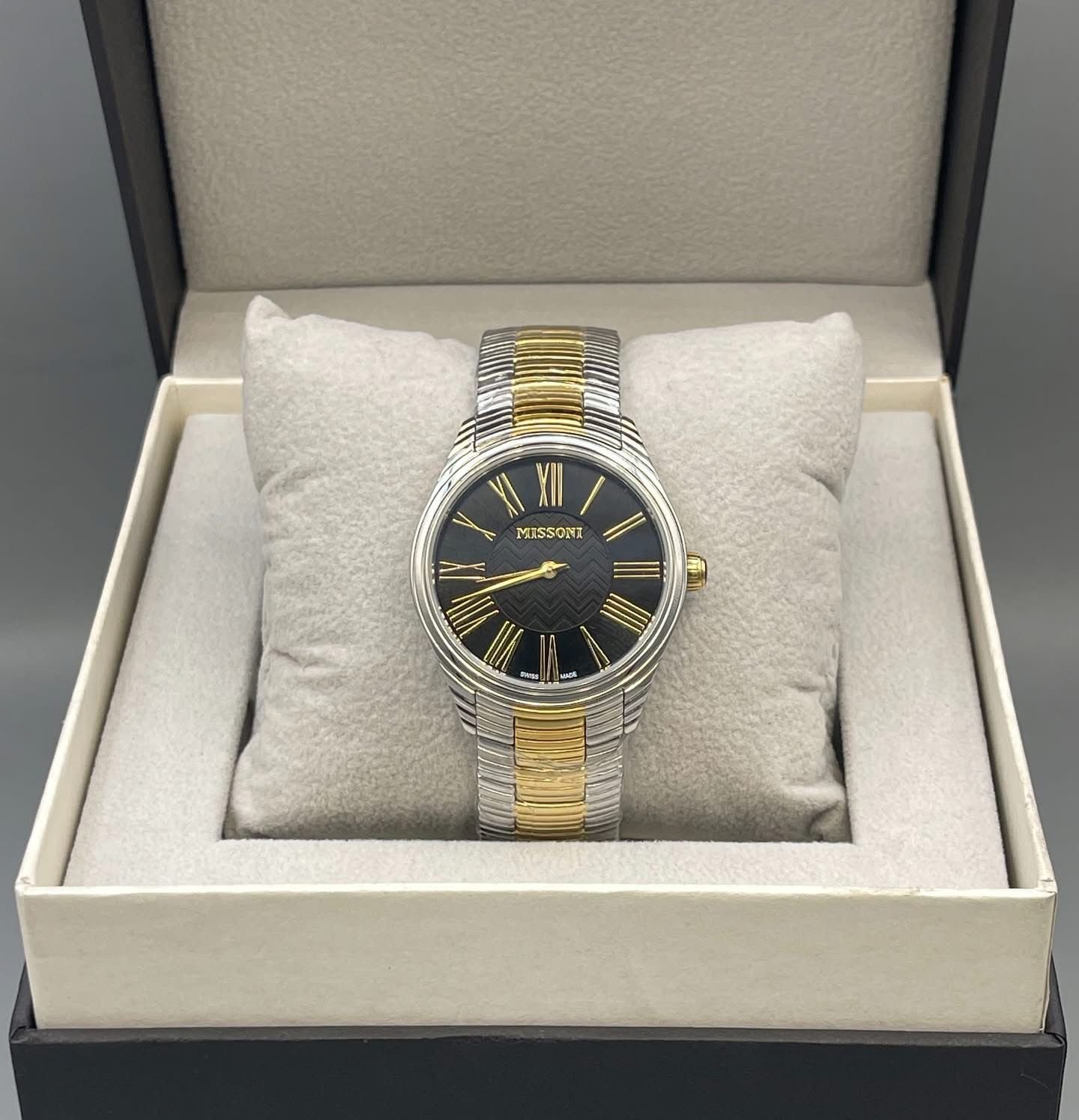 Missoni Optic Zigzag with classic Roma numerals with stunning braclet – 35mm - Image 5